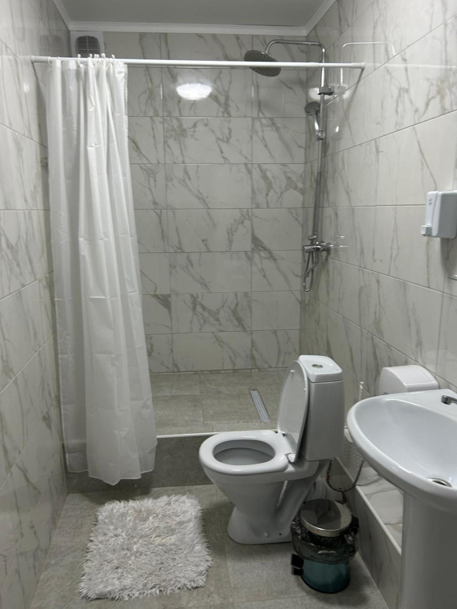Hotel Fresh Aktobe Bagian luar foto