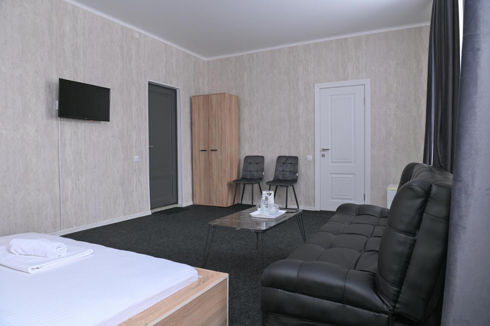 Hotel Fresh Aktobe Bagian luar foto