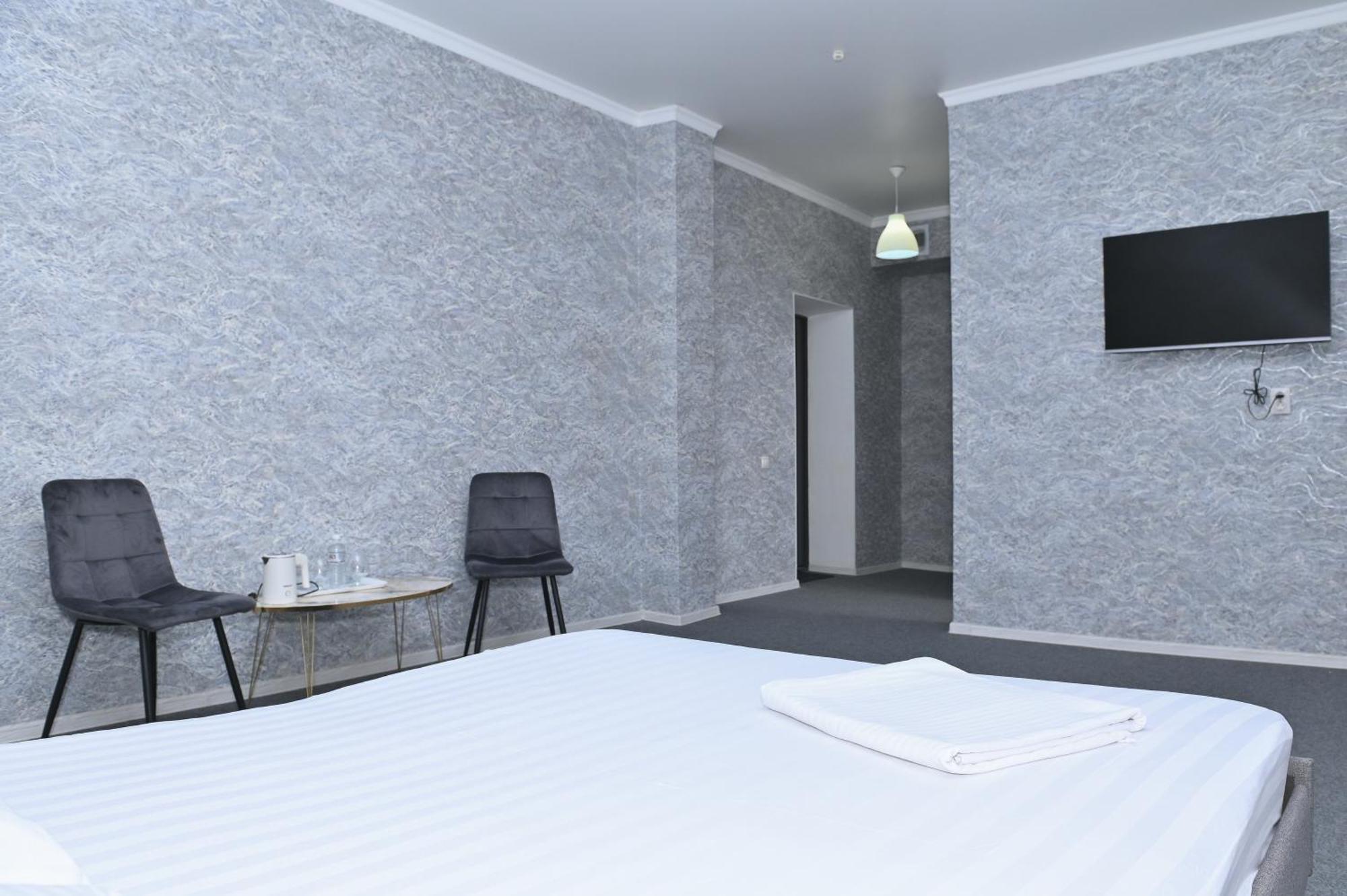 Hotel Fresh Aktobe Bagian luar foto